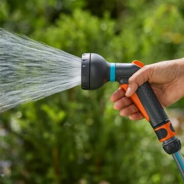 Gardena 18366-20 Classic Sulama Tabancası ve Stoplu Hortum Adaptörü Seti