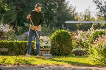 Gardena 17305-20 PureLine Çim Tırmığı