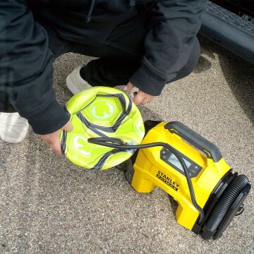 STANLEY SXVI02001A 12V/18V 2Ah Li-ion Şarjlı 160 PSI Dijital Göstergeli Lastik&Yatak Şişirme Pompası+Araç Süpürgesi