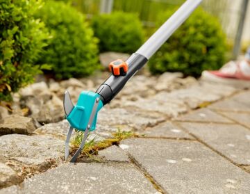 Gardena 03607-20 combisystem İkisi Bir Arada Teras Yabani Ot Temizleme Tırmığı