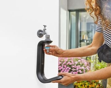 Gardena 18590-20 Liano™ Hortum Depolama TapFix