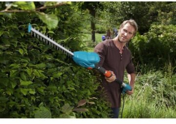 Gardena 08883-20 Elektrikli Teleskopik Çit Budama Makinesi THS 500/48