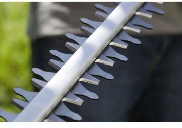 Gardena 08883-20 Elektrikli Teleskopik Çit Budama Makinesi THS 500/48