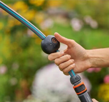 Gardena 18642-20     Duvara Monte Hortum Kutusu PowerRoll XL kullanıma hazır set 35m